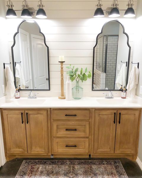 Bathroom Cabinet Makeover